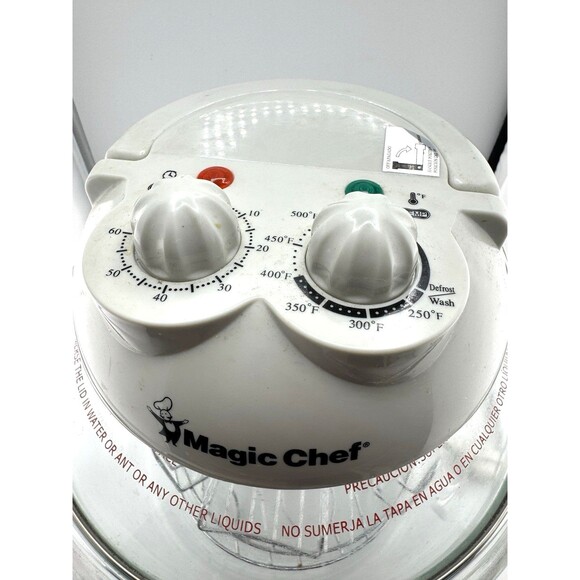 Magic Chef convection oven  Model (mcsgc07w) 750 Watt 7 Liters - Picture 2 of 5